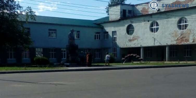 В Сясьстрое подожгли памятник Ленину