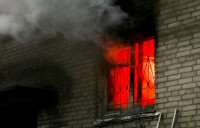 Пожарные боролись с огнем в Волховской квартире