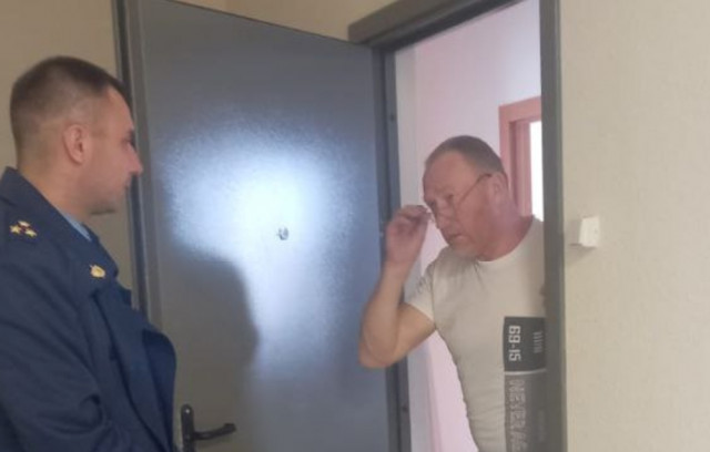 Прокурор Ленобласти следит за переселением из аварийных домов в Сясьстрое