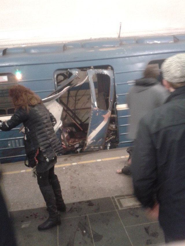 В метро Петербурга произошел взрыв