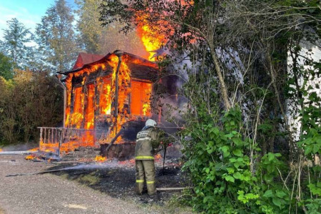 В огне пожара погибла девочка