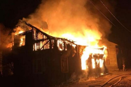 Под утро в деревне Шахново загорелся частный дом