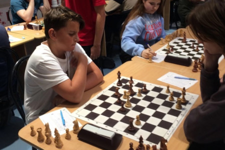 Шахматисты из Волхова показали отличные результаты на межрегиональном фестивале