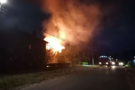 Ночью в Сясьстрое сгорел дом
