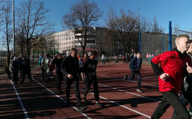 В Волховской школе отрыли стадион