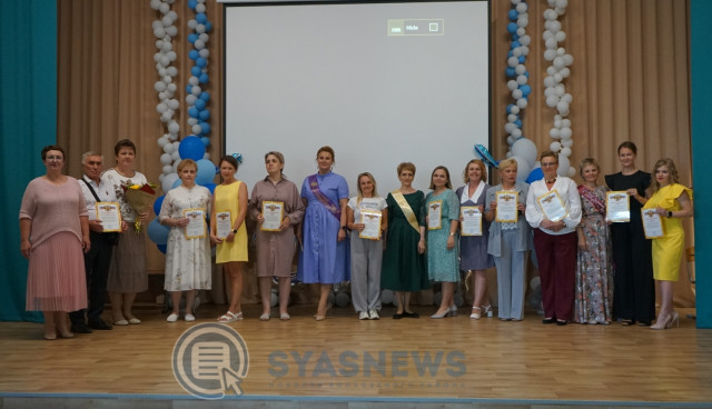 Сясьстройские выпускники 9-х классов школы №2 отметили выпускной