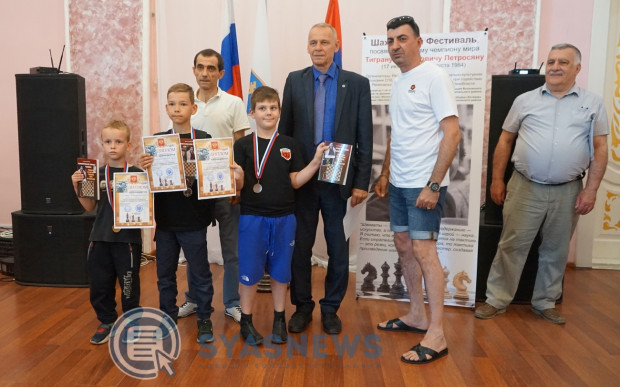 Шахматный фестиваль памяти Тиграна Петросяна в Волхове