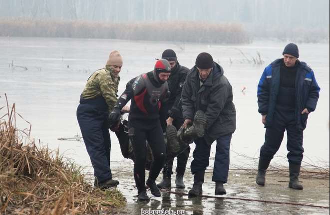 Пропали 2 мужчины. Актёр утонул в финском заливе. ЧП на озере с рыбаками в Бежанич цком районе Псковской области.