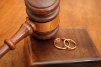 Фиктивный брак аннулирован по иску прокурора