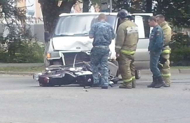 В ДТП в Волхове пострадал байкер