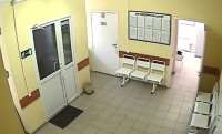 Камера запечатлила кражу в Сясьстройской больнице (видео)