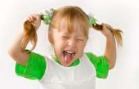 «Не кричите на детей»: Как общаться с маленьким ребёнком