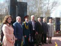 Памятник-мемориал сяьстройским воинам открыт