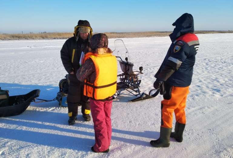 Новоладожские спасатели провели мониторинг рек Свирь и Паша