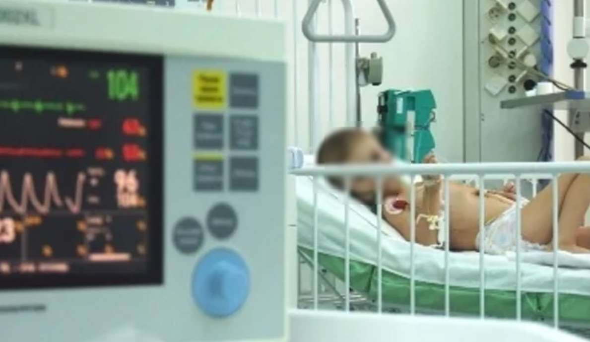 Детская реаниматология. Ребенок в больнице реанимации. Реанимация новорожденного.